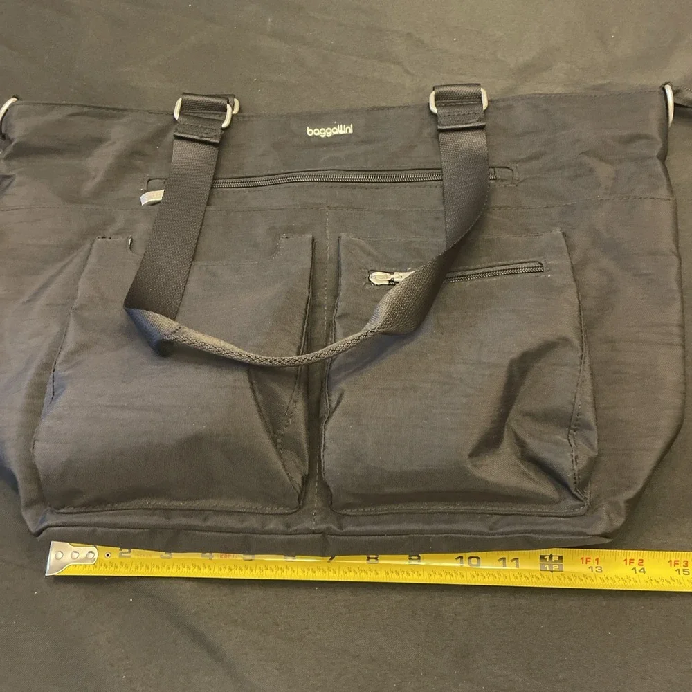 Baggallini Any Day Laptop Computer Tote Bag Black Nylon NEW